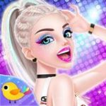 Fashion Celebrity Dress Up Game